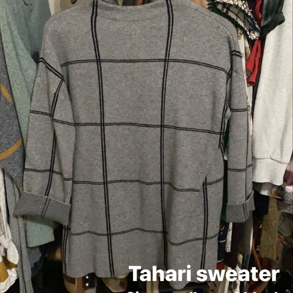 Tahari Sweater Top